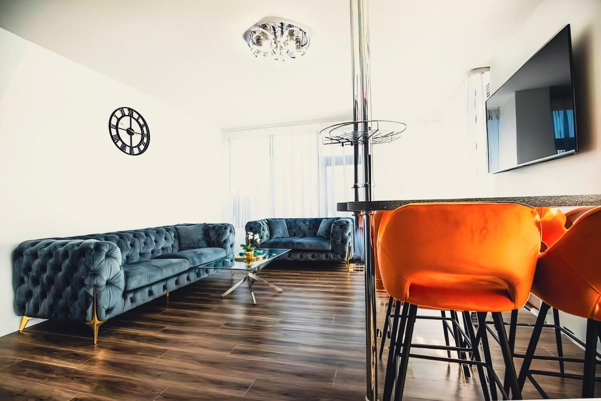 Center Pearl 2Br Wifi Easy-Check-In Lägenhet Klaipėda Exteriör bild